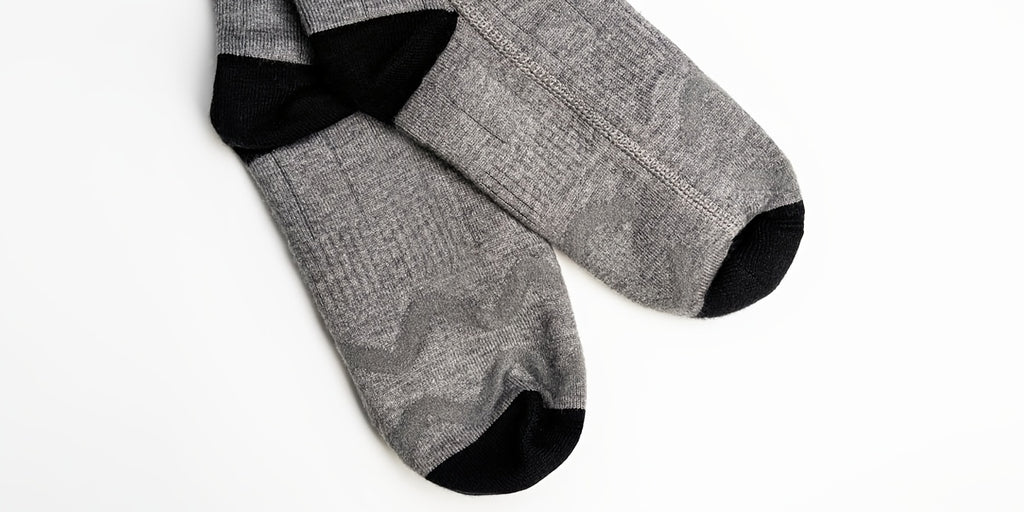 Men'S Women'S Heating Socks, Electric Heating Socks with Two 5000 Mah Power Banks, Winter Ski Heating Socks, Suitable for Winter Outdoor, Skiing, Hiking, Hand Washable, Valentine'S Day Gifts, Christmas Gifts, New Year'S Gifts